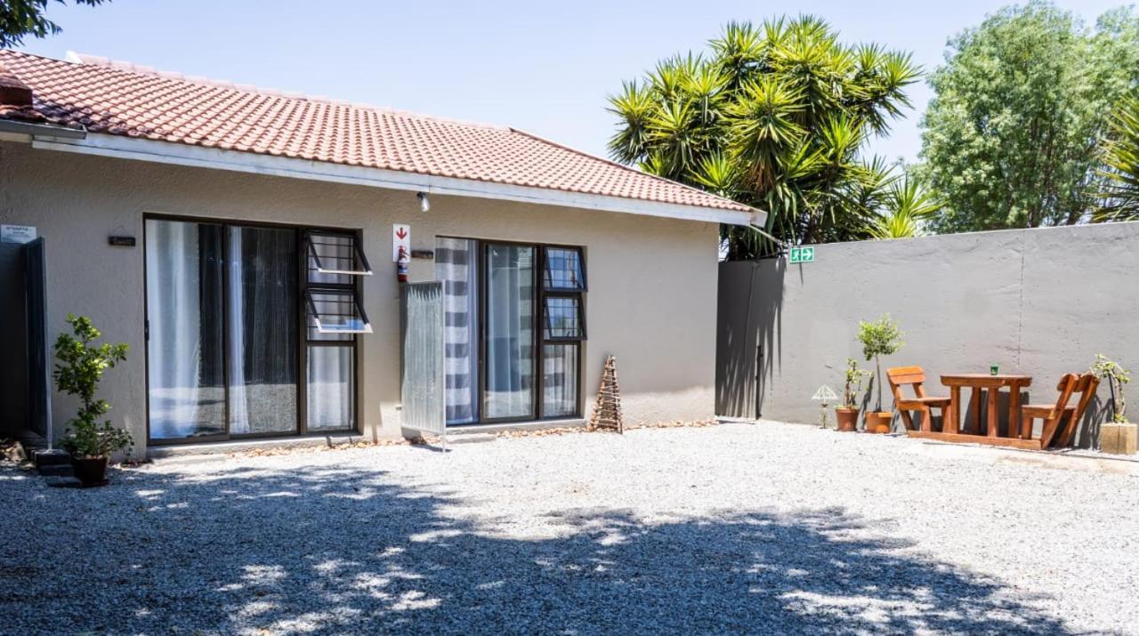 Mykhaya-Your Home Away From Home Kempton Park Kültér fotó
