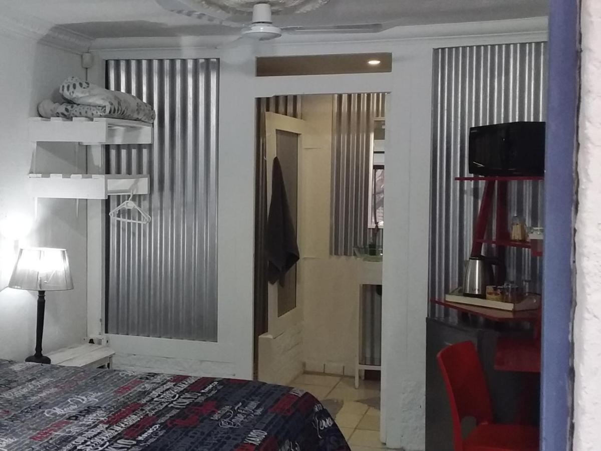 Mykhaya-Your Home Away From Home Kempton Park Kültér fotó